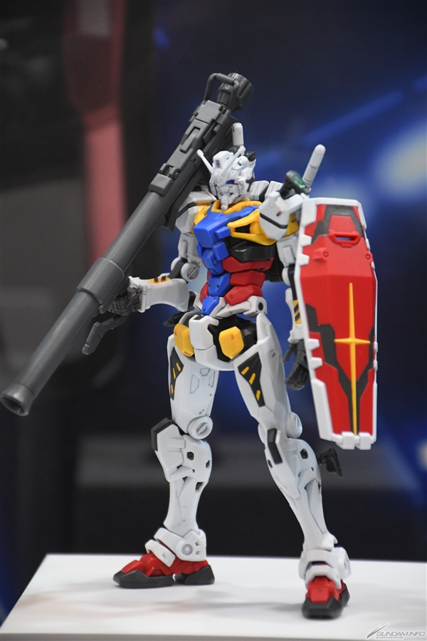 HG 1/144 白いガンダム 商品画像